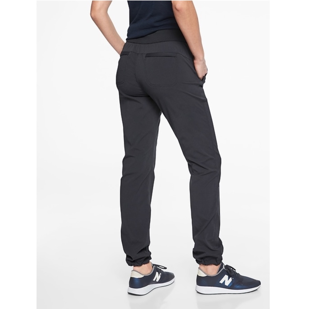 NWT Athleta Trekkie Hike Pant Solid Black - Picture 2 of 3